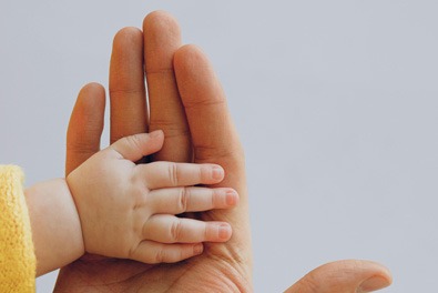 5 Perfumes para hombre que marcan tendencia para regalar el Día del Padre 