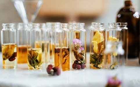 Consejos para que tu perfume sea más duradero en la piel 