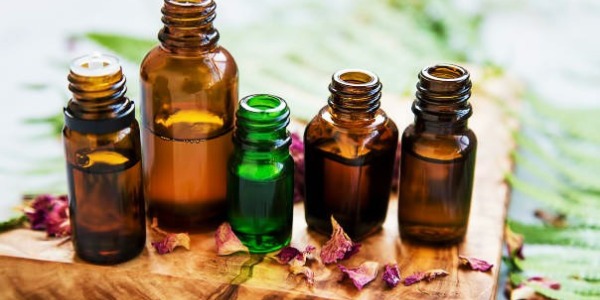 Descubre los beneficios de la aromaterapia y los aceites esenciales para este otoño
