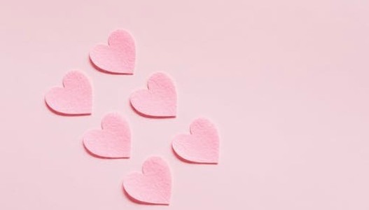 Prepare Valentine's Day in your store