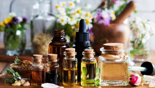 Olfactory pyramid, what is a perfume made of?