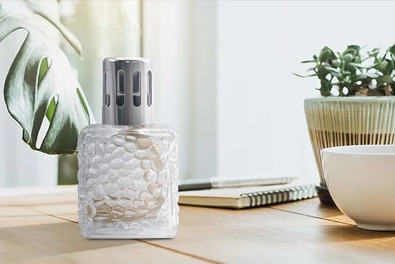 Catalytic Lamps and Aroma Diffusers: The Art of Scenting your Home