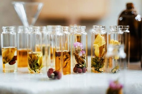 Astuces pour faire durer votre parfum plus longtemps sur la peau